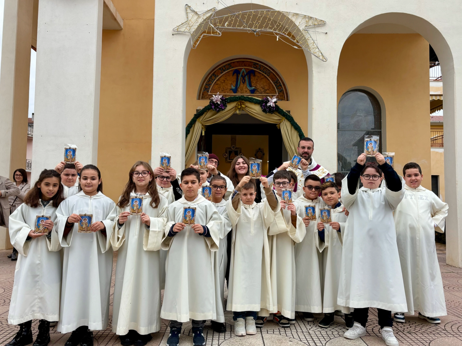 Un “Sì” che si fa Servizio: la Solenne Vestizione dei Servi dell’Altare