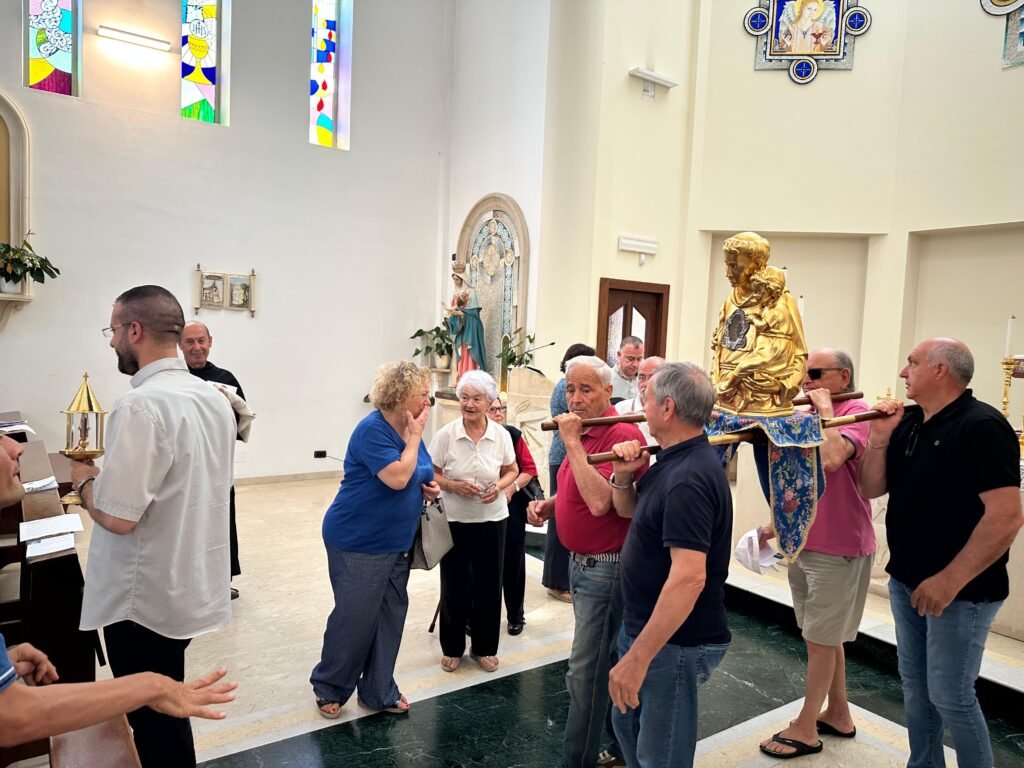 «Tutto è grazia»: la comunità di Amendolara saluta le reliquie di Sant’Antonio