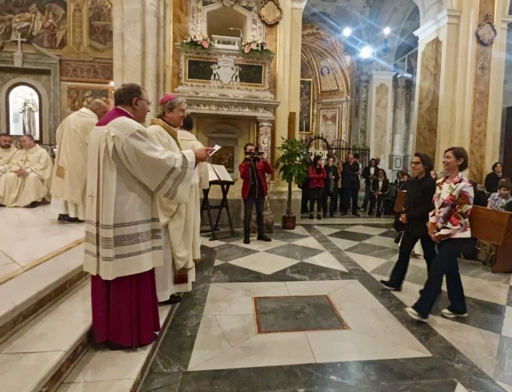 Mandato ai Ministri Straordinari della Comunione: l’incarico conferito in Cattedrale a due fedeli della parrocchia Madonna della Salute
